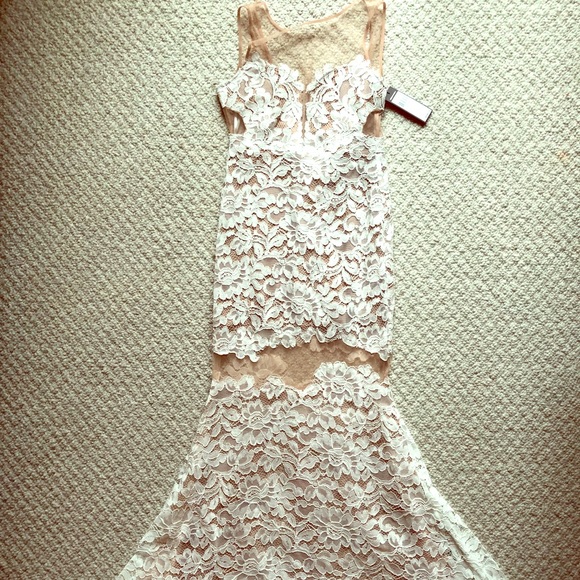 BCBG Gown, Unworn, New with Tags - Picture 2 of 7